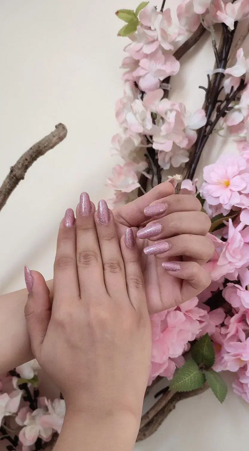 انجام خدمات رایگان ناخن|خدمات آرایشگری و زیبایی|مشکین‌دشت, |دیوار