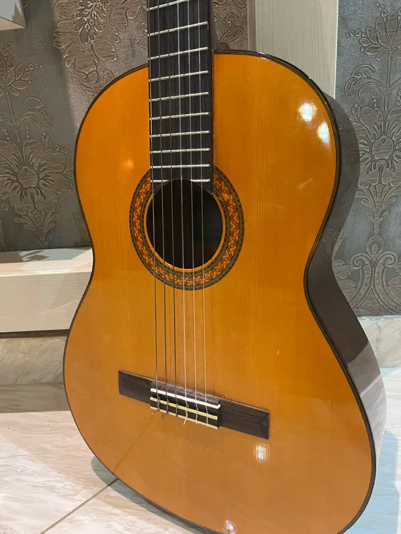 گیتار یاماهاC70|گیتار، بیس، امپلیفایر|کردکوی, |دیوار