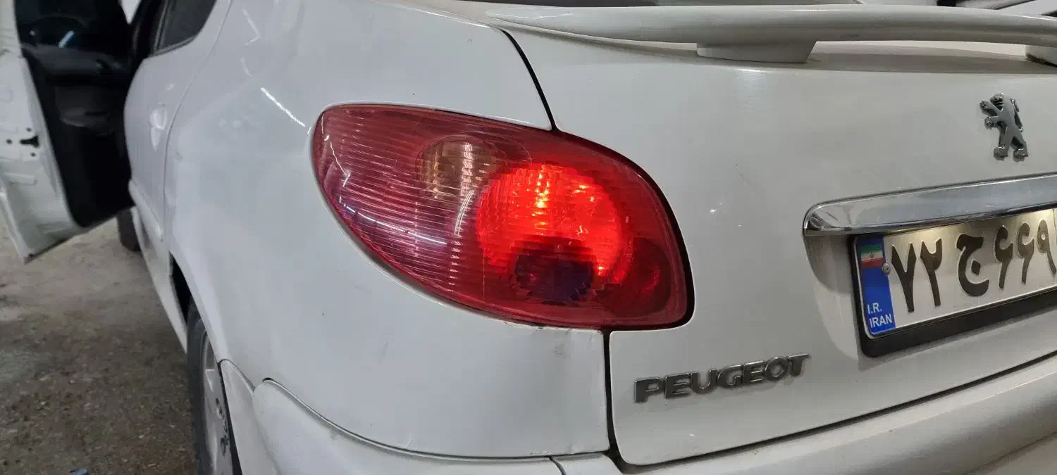 فروش چراغ عقب ۲۰۶|قطعات یدکی و لوازم جانبی|ارومیه, |دیوار