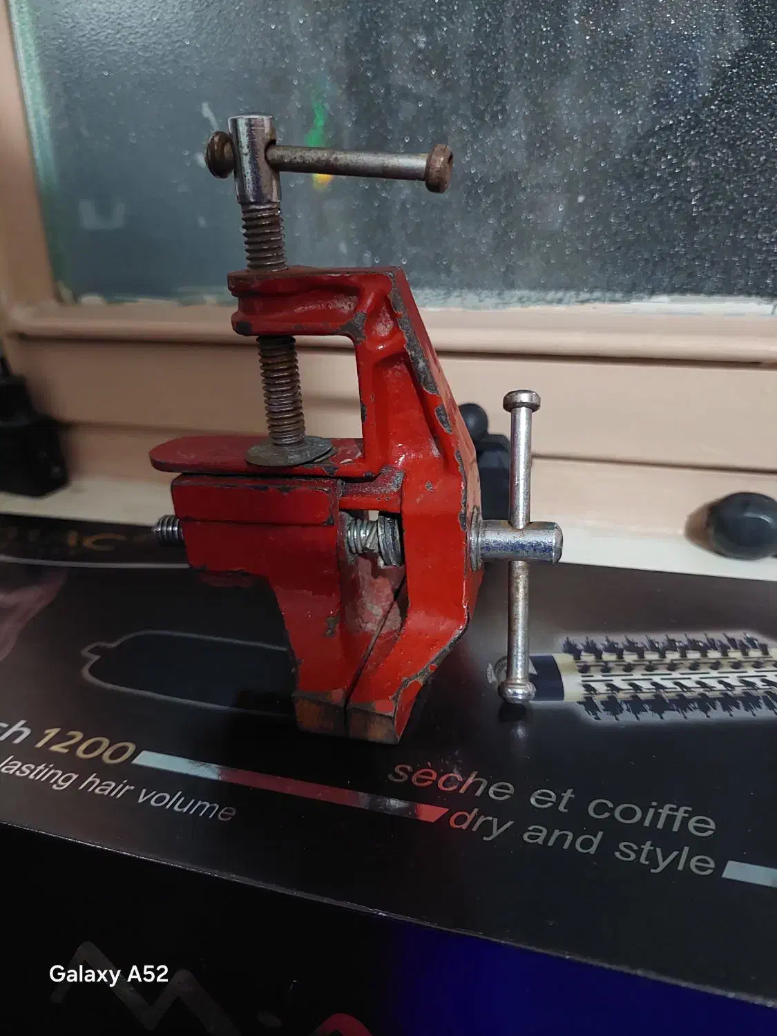 گیره رو میزی مینیاتوری در حد ۹۹صد نو و کار نکرده|ابزارآلات|قرچک, باقرآباد|دیوار