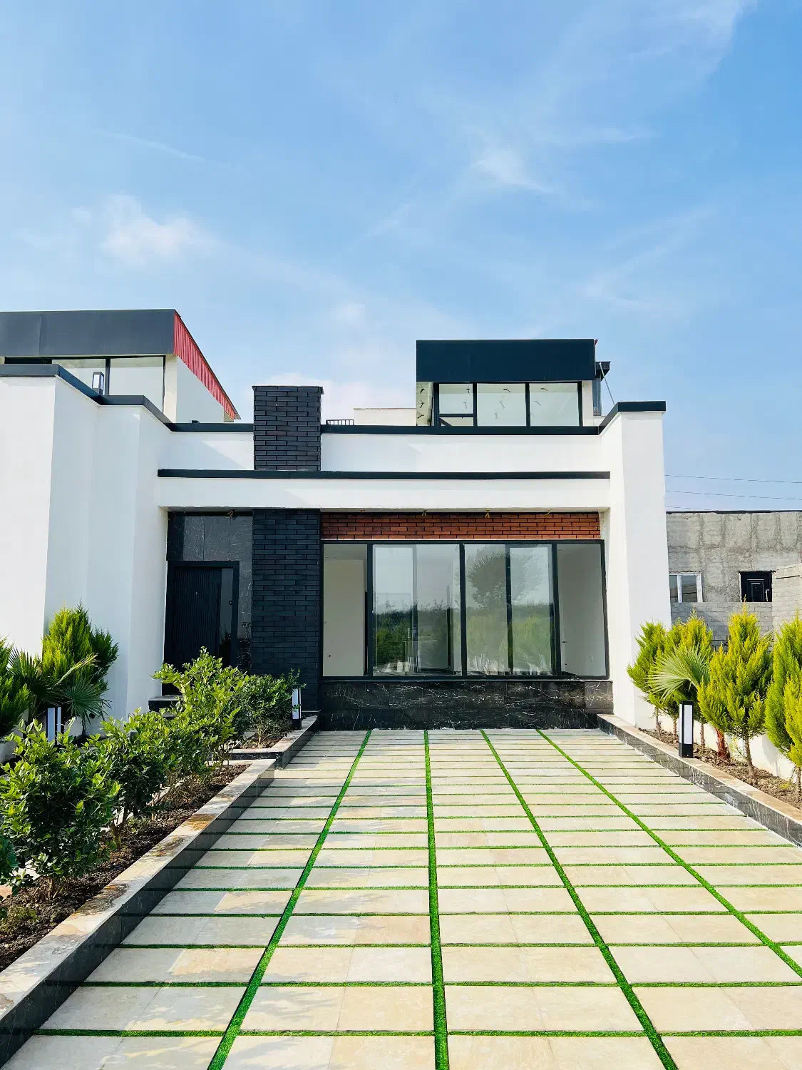 ویلا طرح دوبلکس شهرکی* دارای روف و شاهنشین*|فروش خانه و ویلا|سرخرود, |دیوار