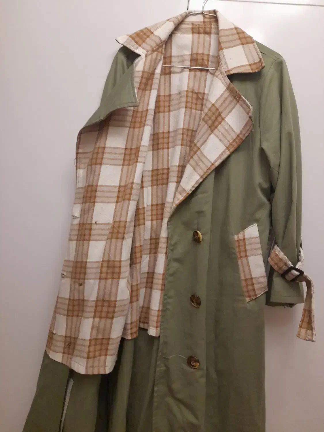 بارونی استر دار|لباس|کرج, گلستان|دیوار