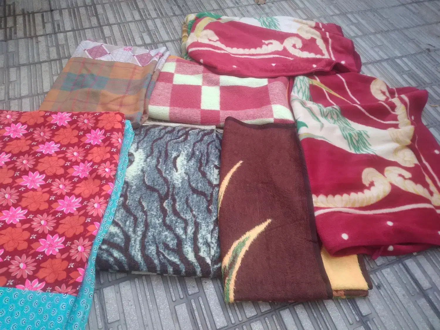 رختخواب لحاف دست دوز وتشک پتو|رختخواب، بالش، پتو|قزوین, |دیوار