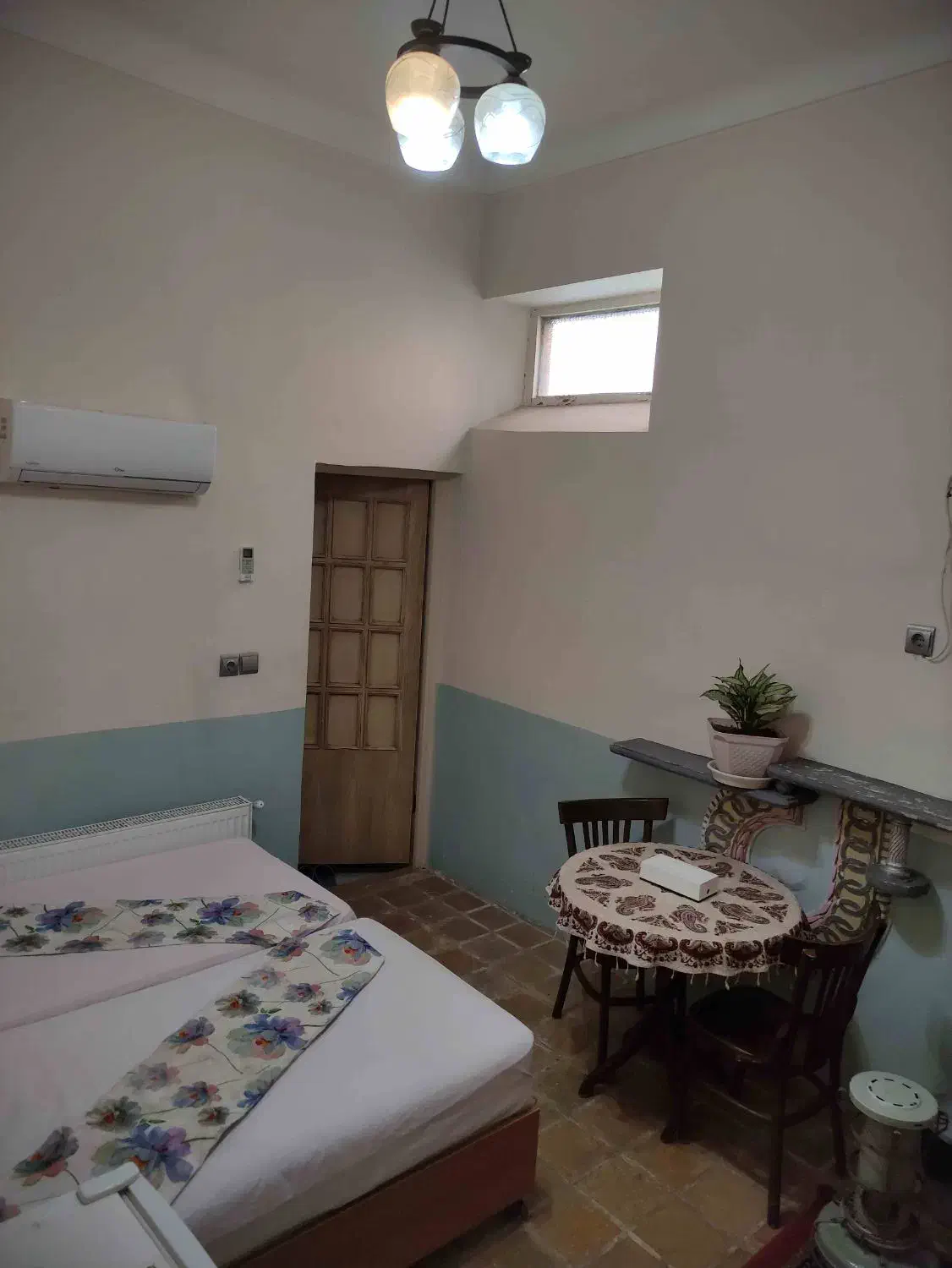 مبله سوییت مهمانسرا نزدیک پل خواجو قیمت مناسب|اجارهٔ کوتاه‌مدت آپارتمان و سوئیت|اصفهان, نقش جهان|دیوار