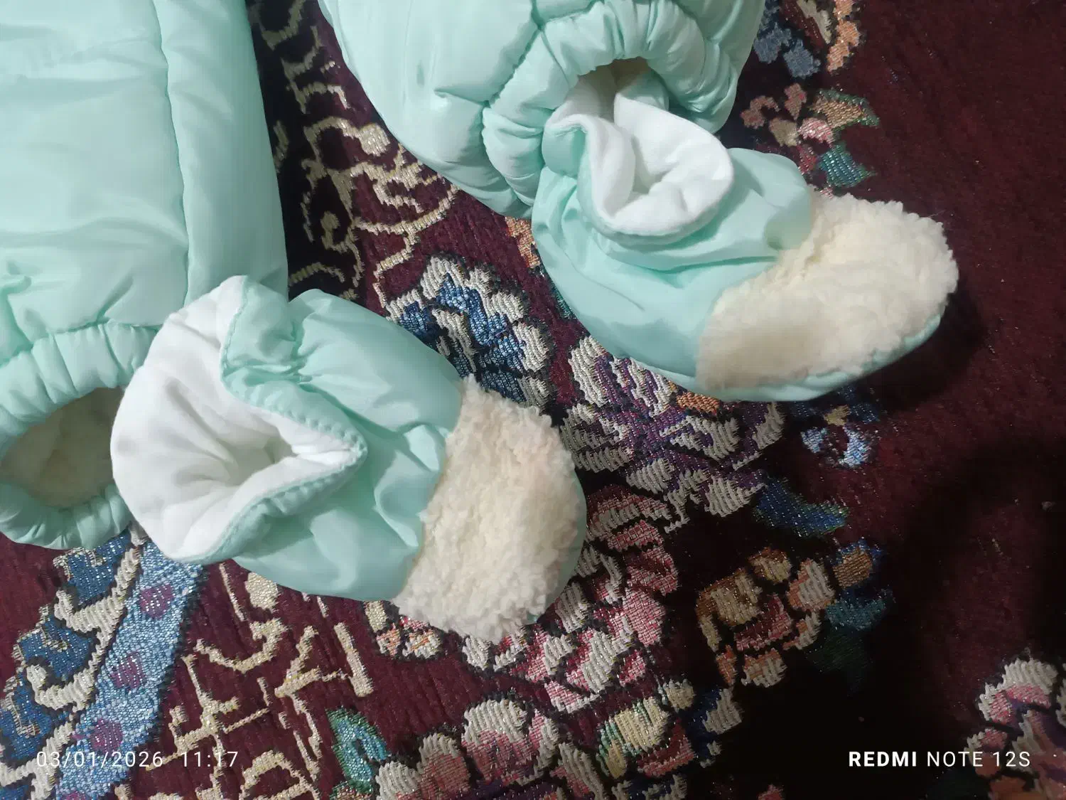 سر همی کودک|لباس|دلند, |دیوار