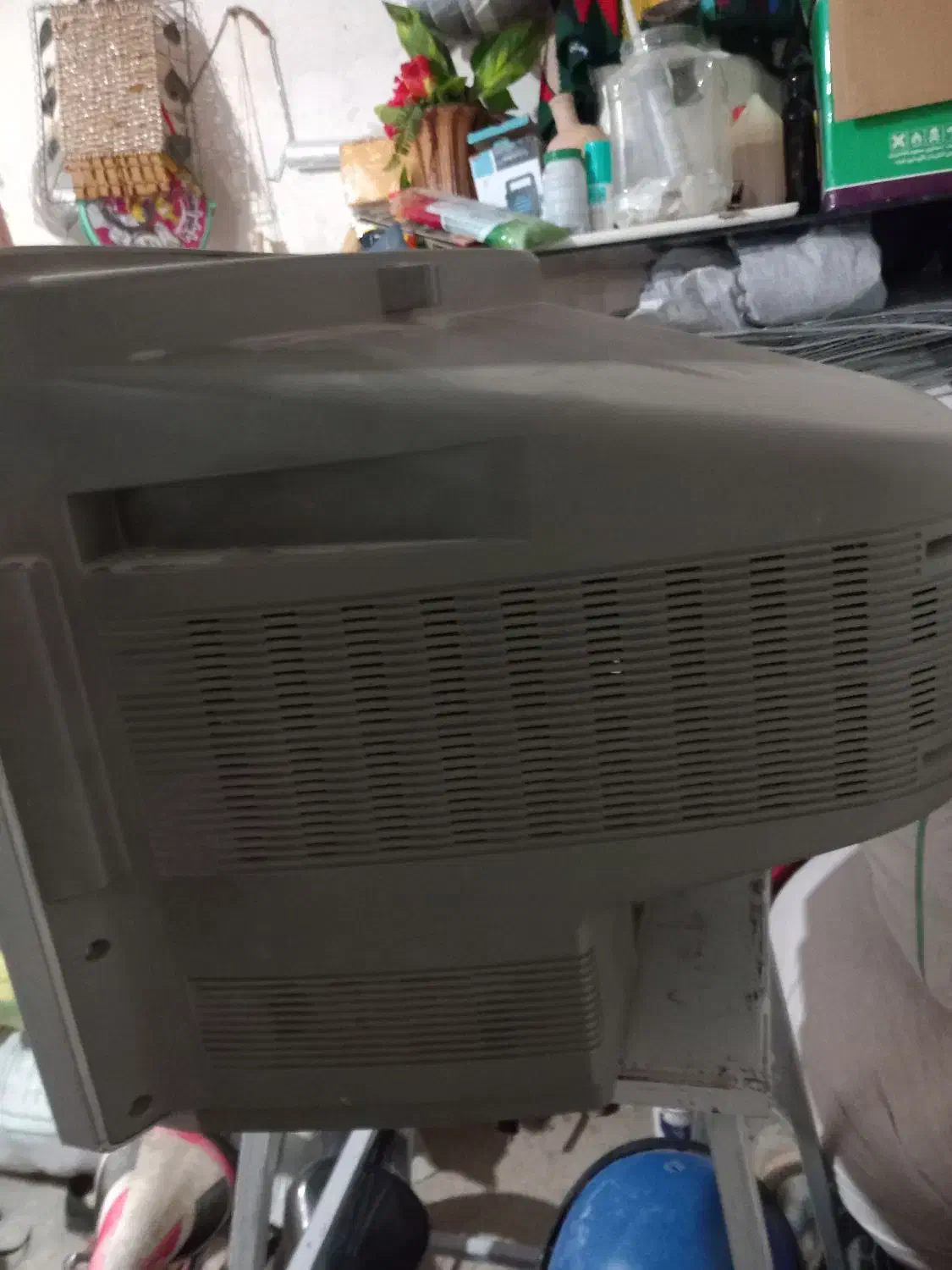 تلوزیون سالم و بدون مشکل|تلویزیون و پروژکتور|قیدار, |دیوار