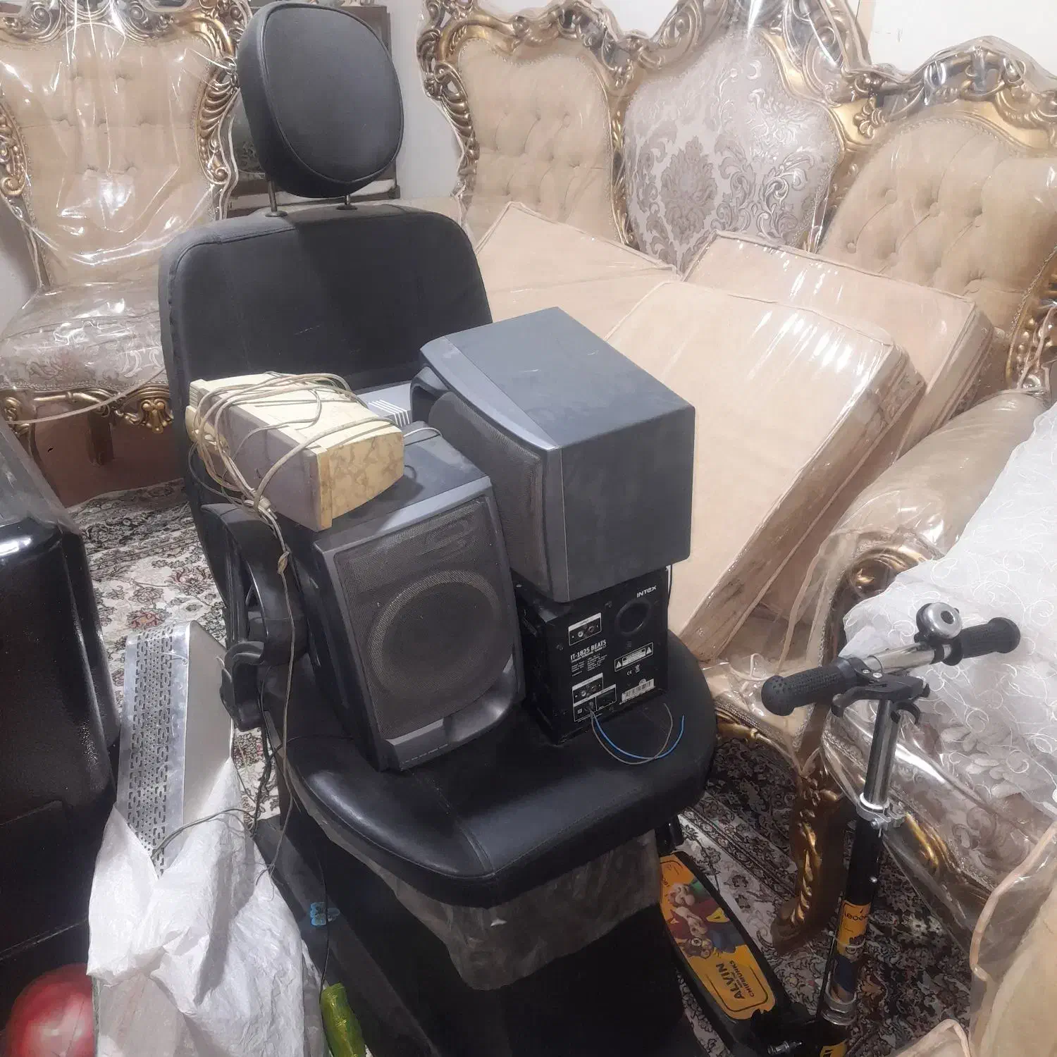 صندلی|آرایشگاه و سالنهای زیبایی|اراک, |دیوار