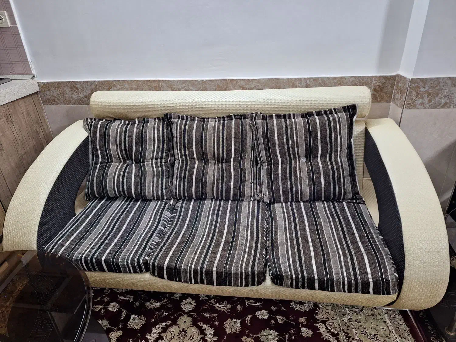 مبل کارکرده|مبلمان خانگی و میز عسلی|لنگرود, |دیوار