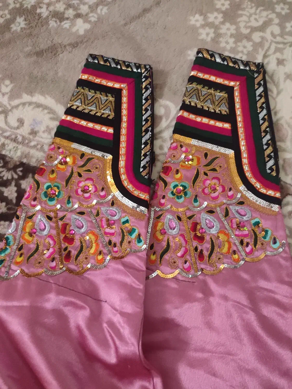 تعدادی شلوار به فروش میرسدبالباس حنابندان|لباس|قشم, |دیوار