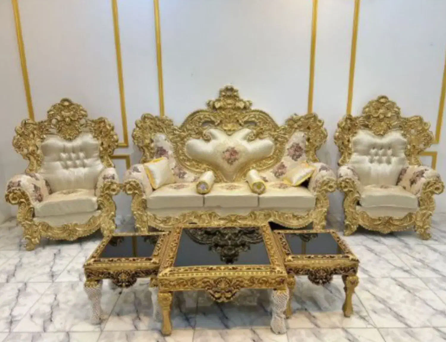 مبل سلطنتی/ست کامل/درجه کیفیA+/ارسال رایگان|مبلمان خانگی و میز عسلی|خمینی‌شهر, |دیوار