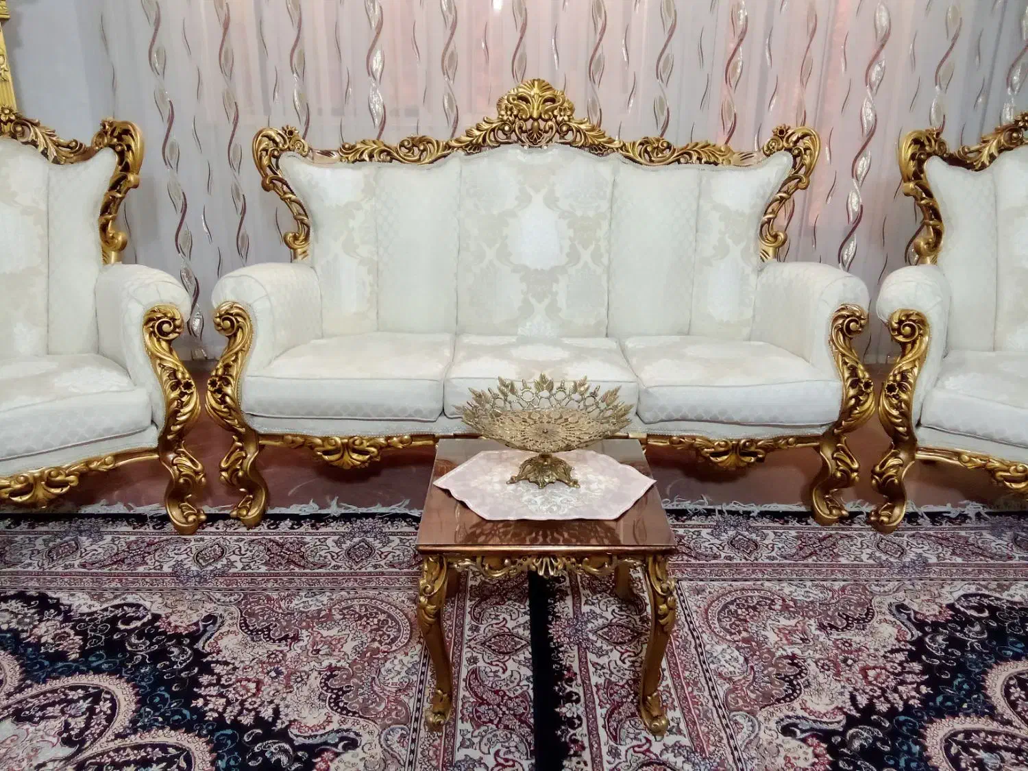 مبل سلطنتی 9نفره تمام چوب درحدآک|مبلمان خانگی و میز عسلی|بروجرد, |دیوار