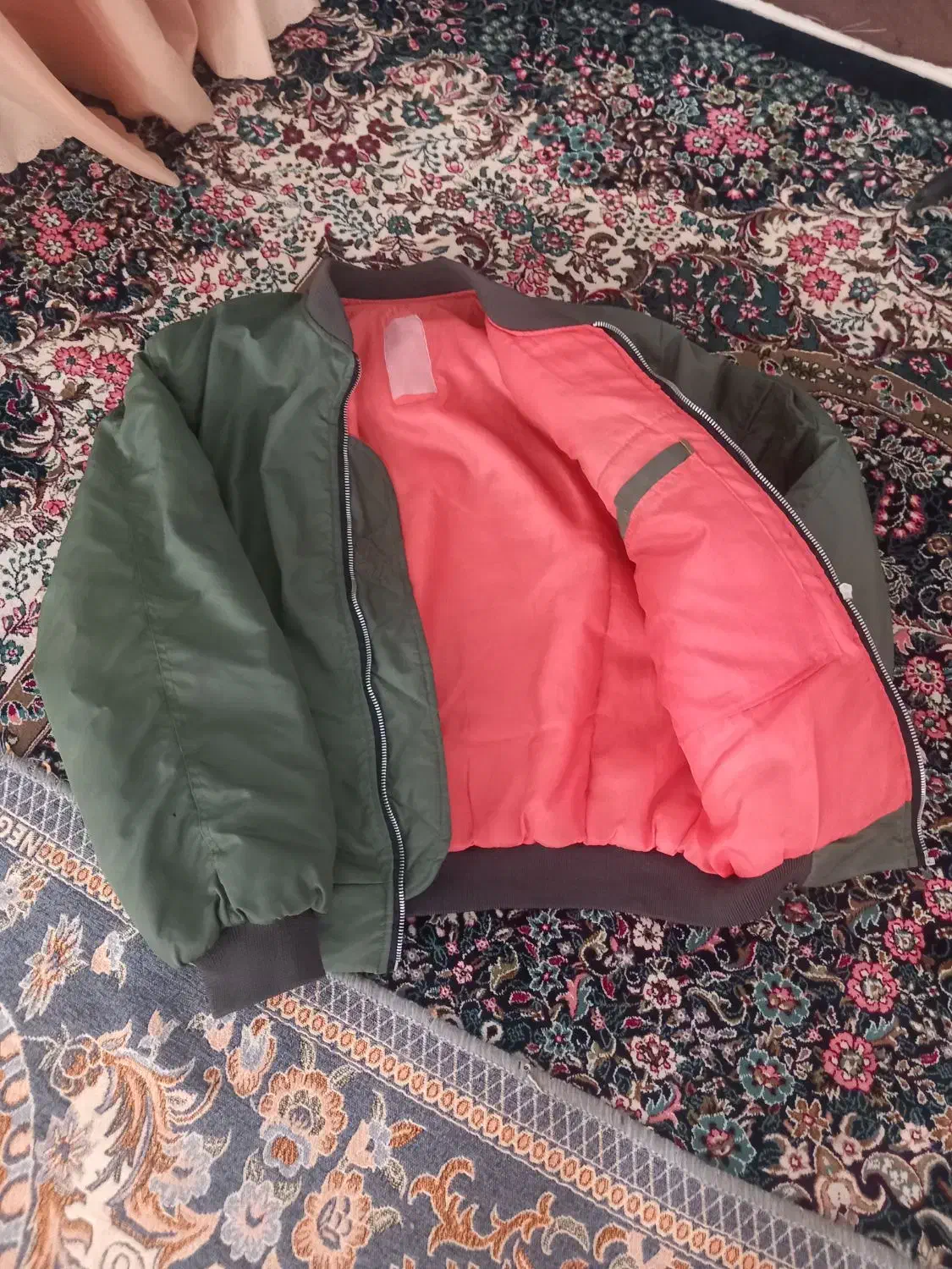 کابشن. مردانه|لباس|تربتحیدریه, پائین ولایت|دیوار