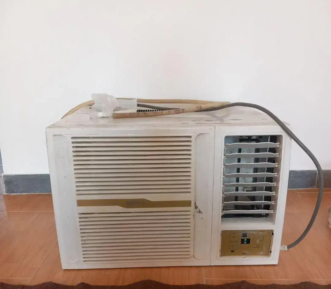 فروش فوری کولرپنجره ای ۱۸ هزار با کنترول|کولر گازی و فنکوئل|آستانه اشرفیه, |دیوار