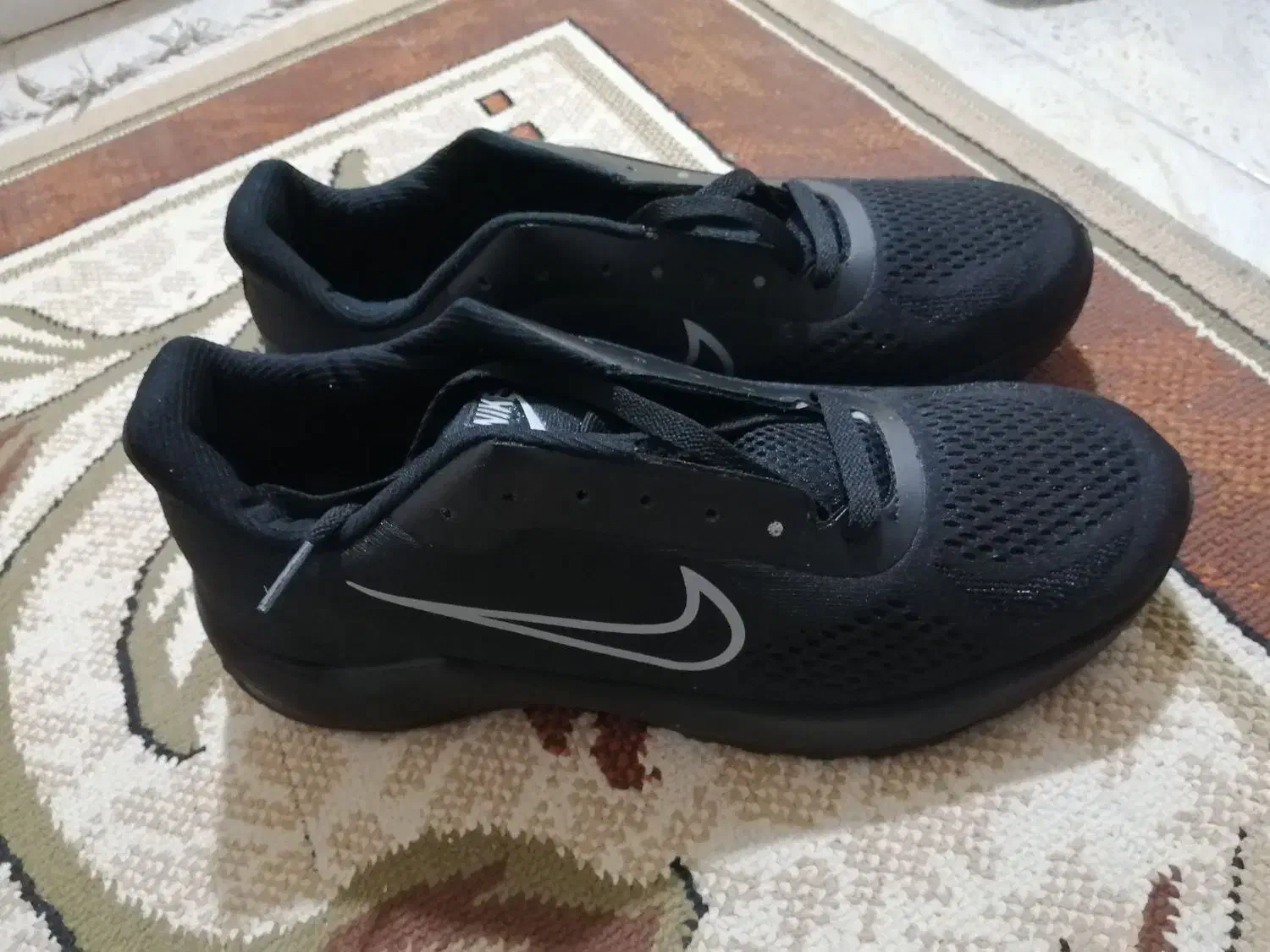 کفش ورزشی مردانه|کیف، کفش، کمربند|کاشان, فاز ۲ ناجی آباد|دیوار