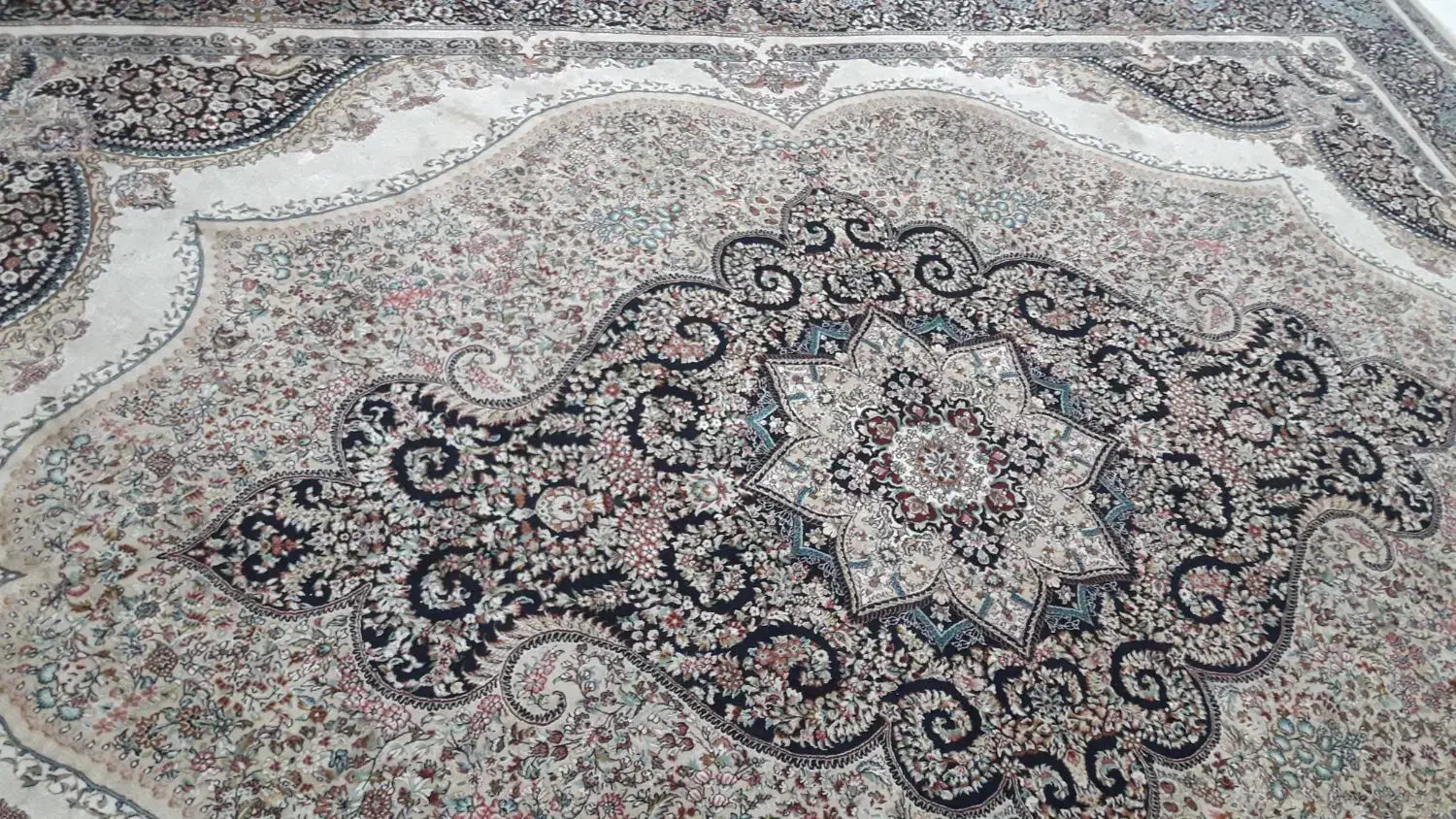 فرش مشهد یک۱۲ متری و دوتا ۶ متری|فرش|گلبهار, شهر جدید گلبهار|دیوار