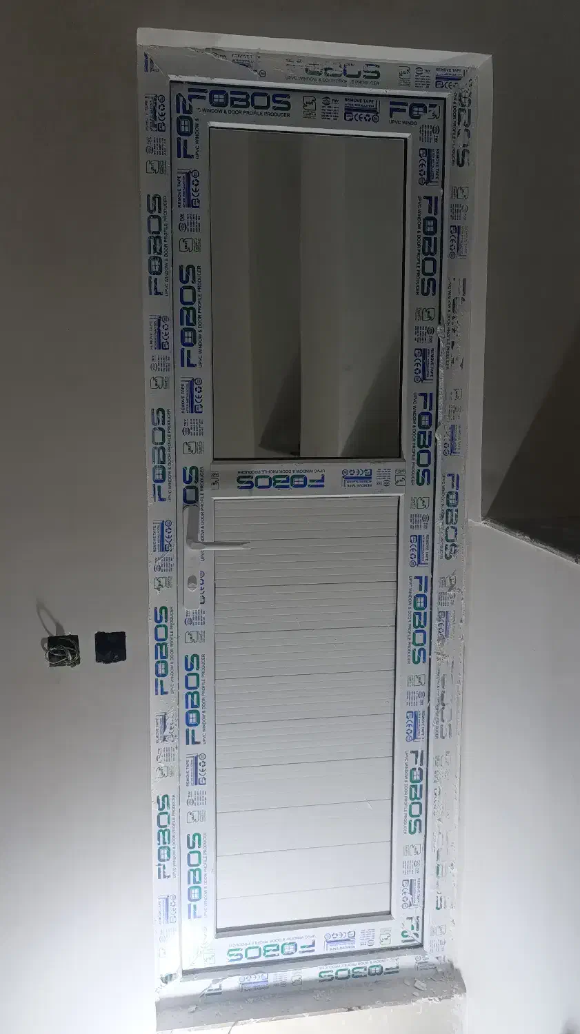 درب و پنجره دوجداره (upvc)|خدمات پیشه و مهارت|اراک, |دیوار