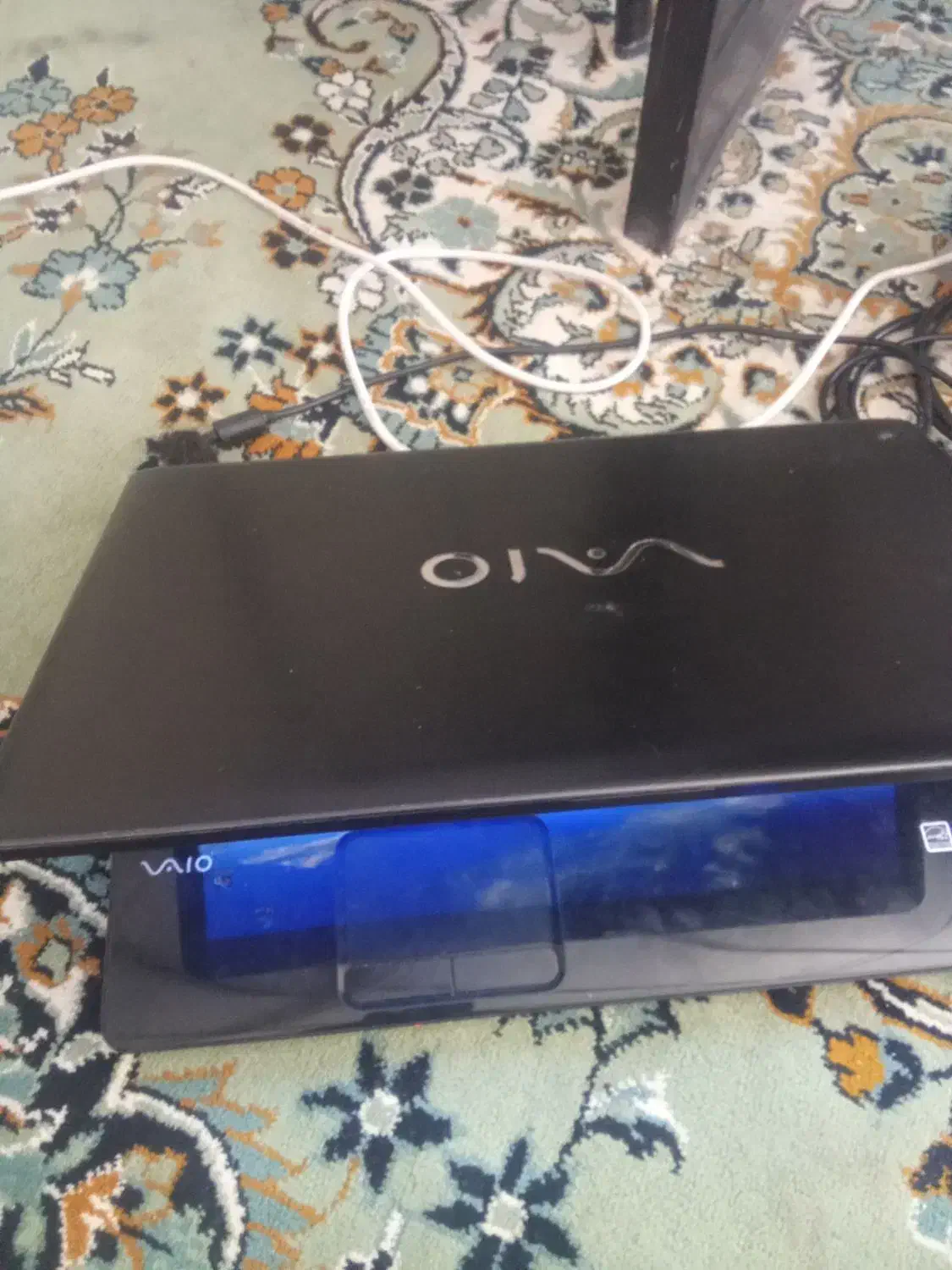 لب تاب|رایانه همراه|شیراز, فرهنگ شهر|دیوار