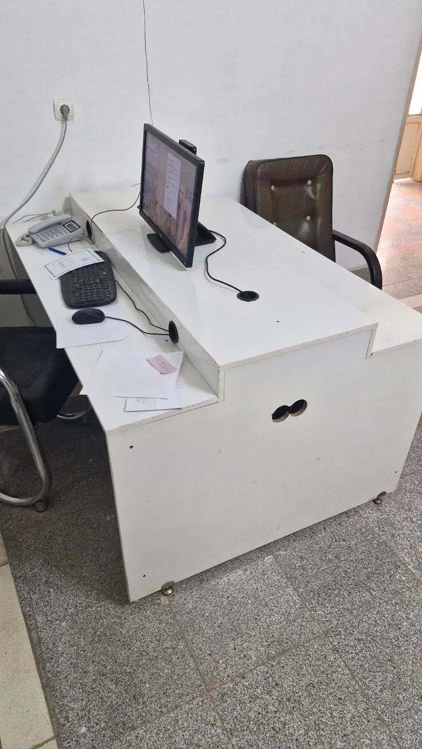 میز پیشخوان|میز تحریر و کامپیوتر|نیشابور, مدرس|دیوار