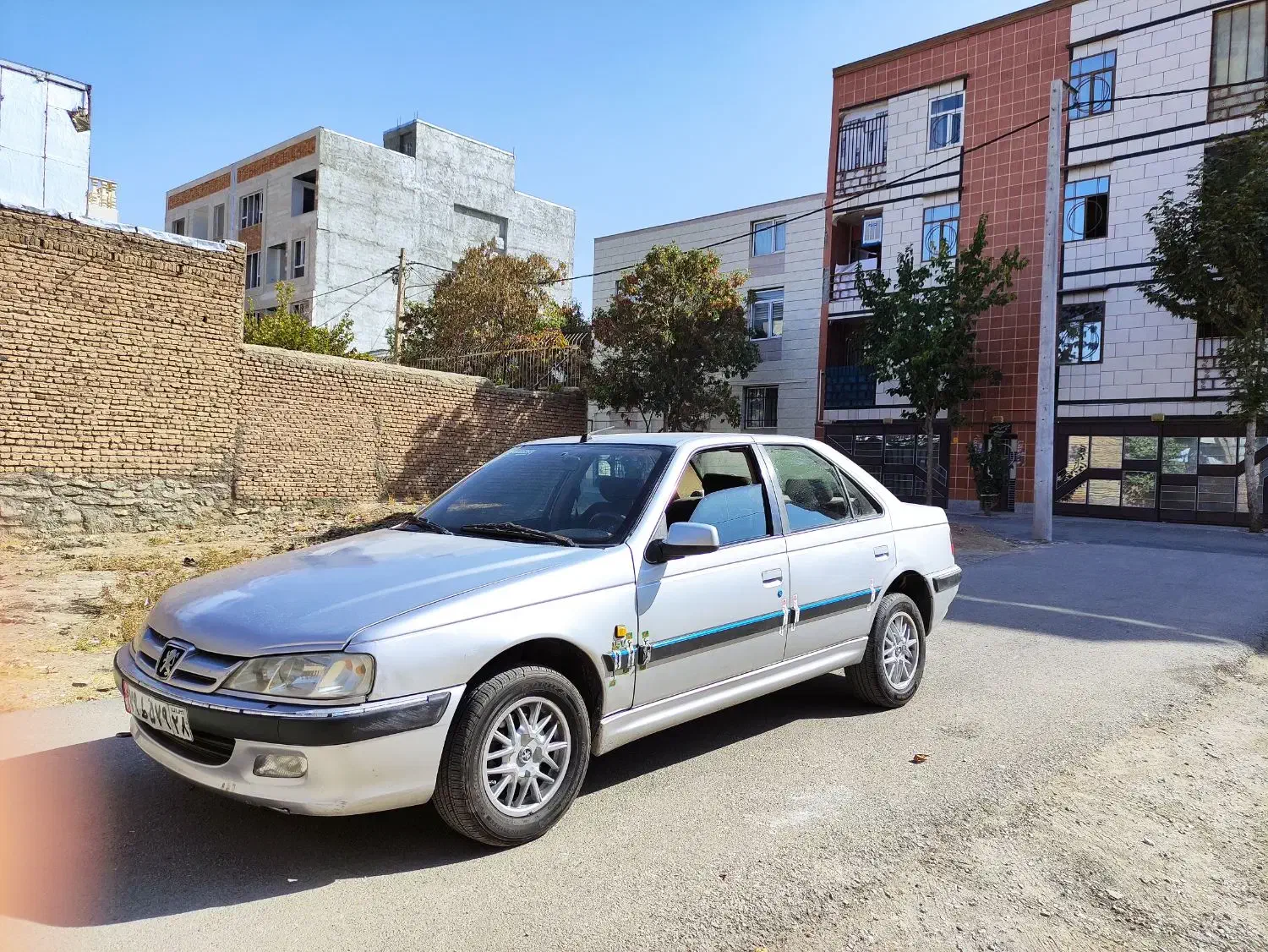 پژو پارس elx مدل 84 (معاوضه با موتور دوک هم دارم)|خودرو سواری و وانت|همدان, |دیوار