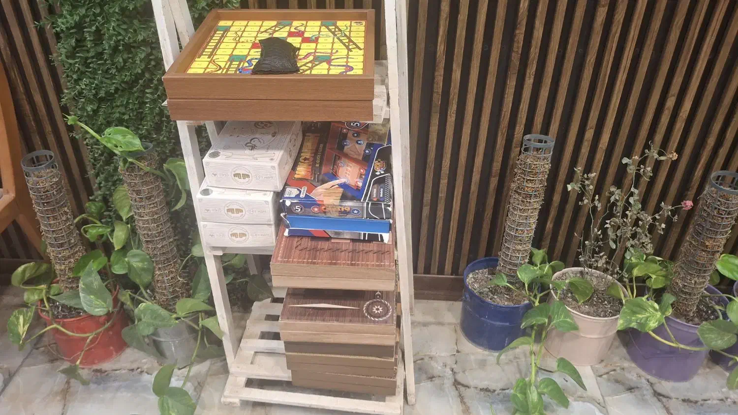 تخته نرد.منچ.گل یا پوچ|اسباب‌‌بازی|ساری, |دیوار