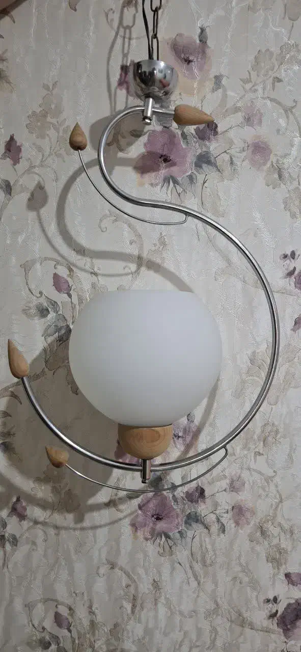 لوستر سالم|لوستر و چراغ آویز|تهران, زرکش|دیوار