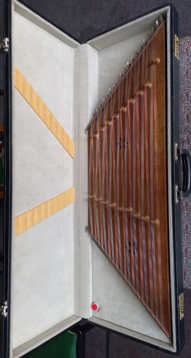 سنتورحرفه ای علی بهمنی|سازهای سنتی|کرج, فاز ۳ گوهردشت|دیوار