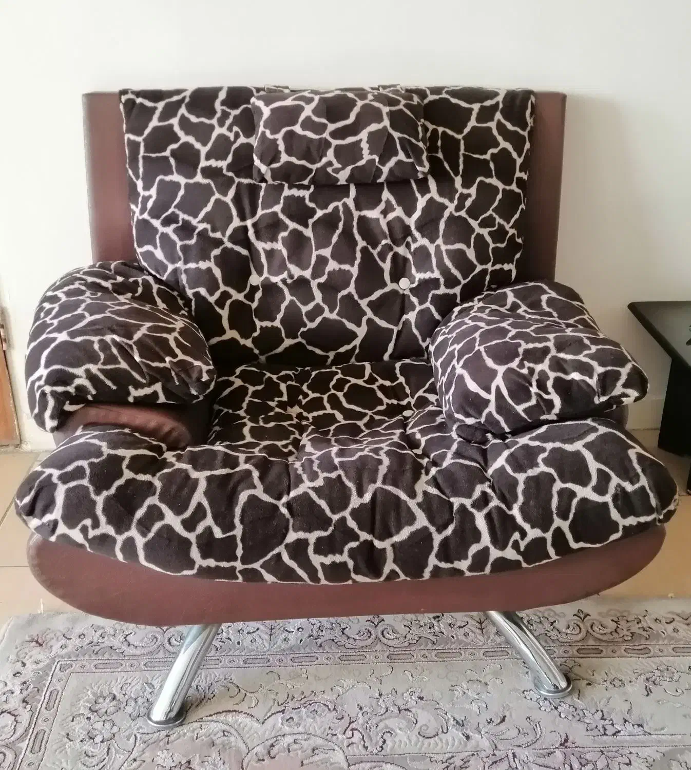 مبل راحتی|مبلمان خانگی و میز عسلی|کرج, شهرک اوج|دیوار