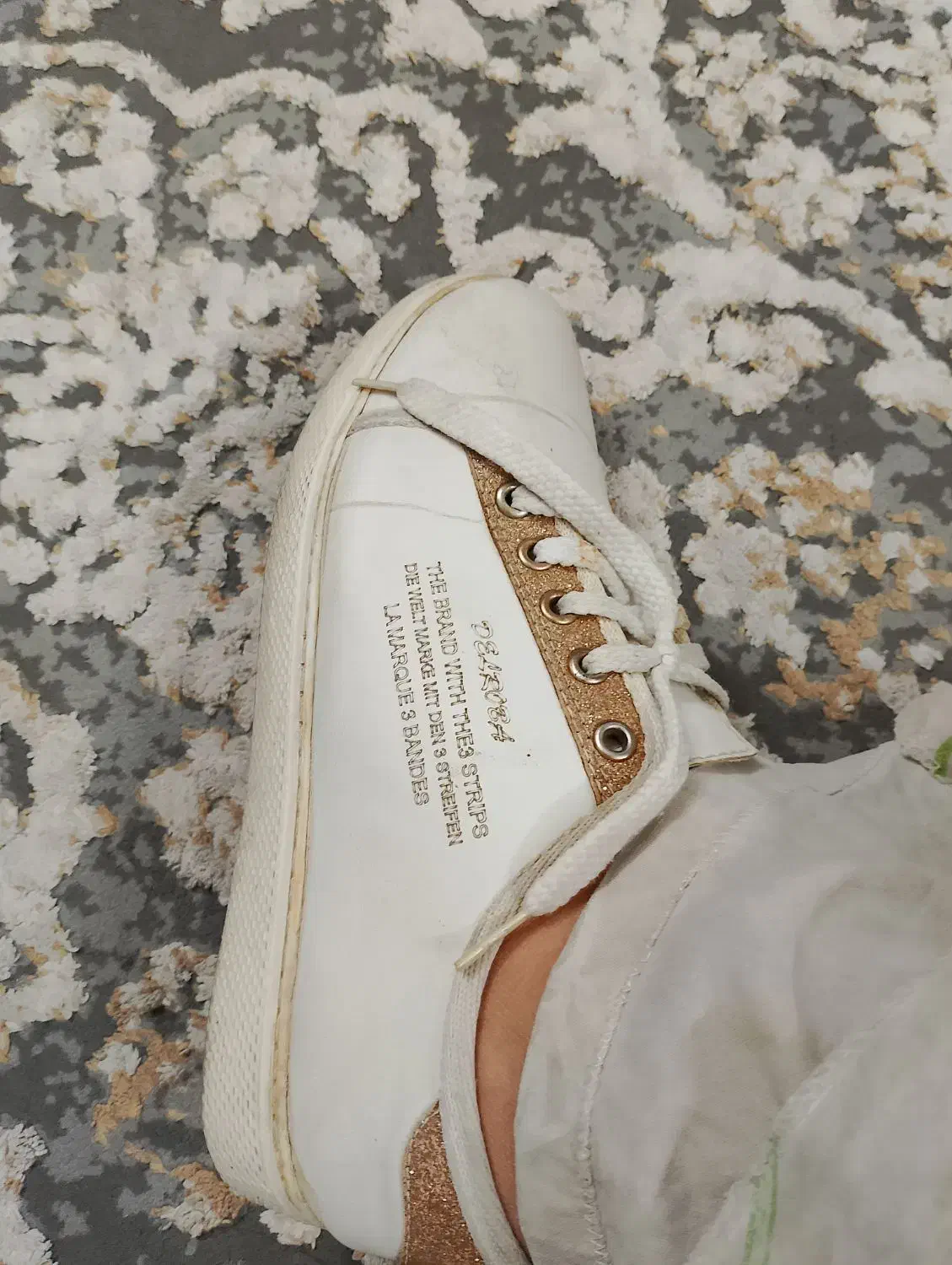 کفش|کیف، کفش، کمربند|زاهدان, |دیوار