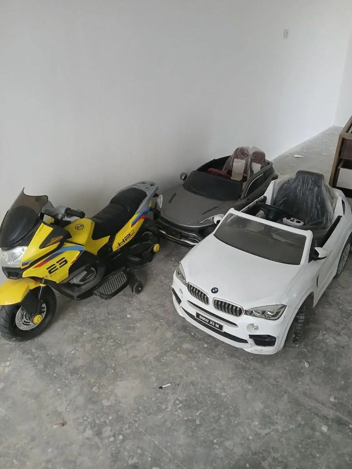 ماشین شارژی|اسباببازی بچه|سنندج, |دیوار