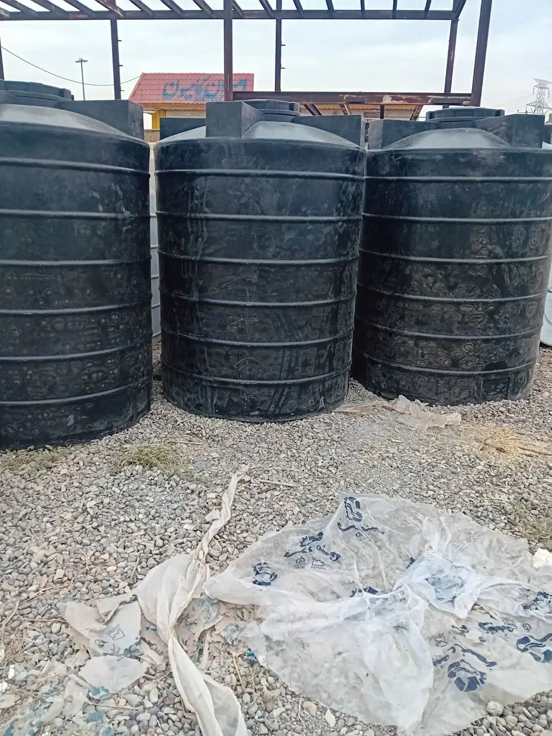 فروشگاه مخزن پلی اتیلن عمودی تانکر افقی،زیرپله،|مصالح و تجهیزات ساختمان|آبیک, |دیوار