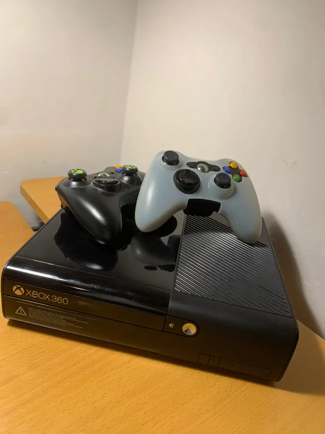 ایکس باکس ۳۶۰ سوپر اسلیم ۲۵۰ گیگ (جی تگ)|کنسول، بازی ویدئویی و آنلاین|رشت, گلسار|دیوار