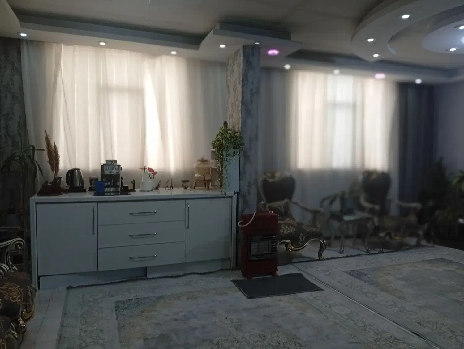 پرده پذیرای|پرده، رانر، رومیزی|قدس, شهرقدس|دیوار