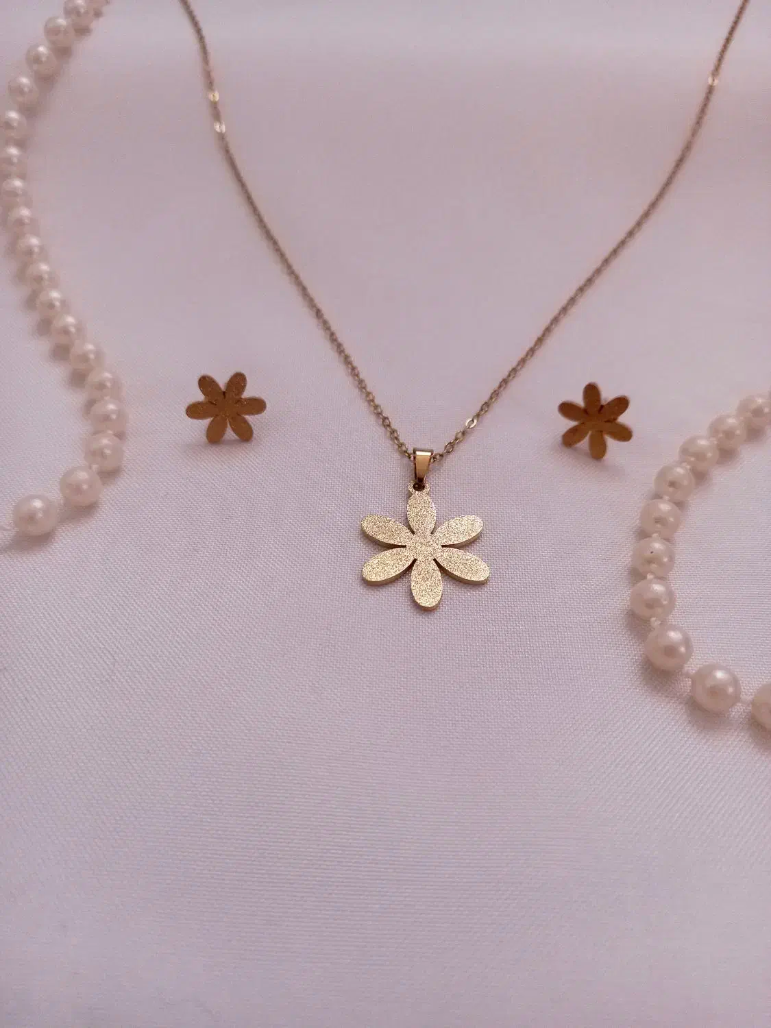 نیم ست استیل با مدل های مختلف و بهترین کیفیت|جواهرات|اراک, |دیوار