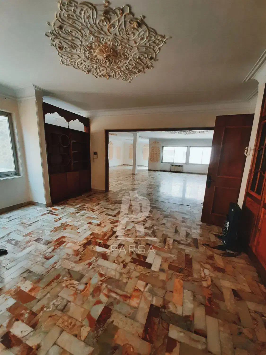 ۲۹۰متر۴خواب/ غرق نور-بالکن بزرگ/ جهان کودک