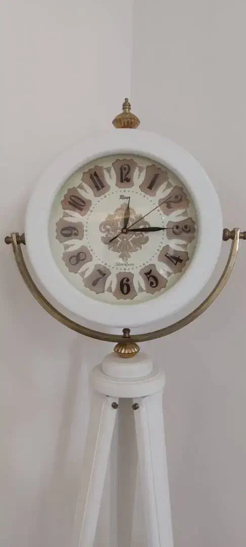 فروش ساعت پایه دار با قیمت مناسبسلامس|ساعت دیواری و تزئینی|رشت, باهنر|دیوار