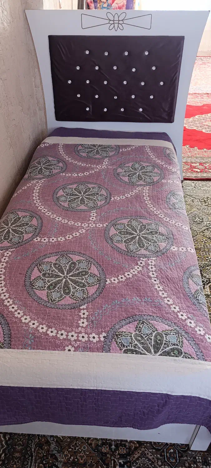 تخت تک نفره شیک با تشک فنری|تخت و سرویس خواب|سراجو, |دیوار