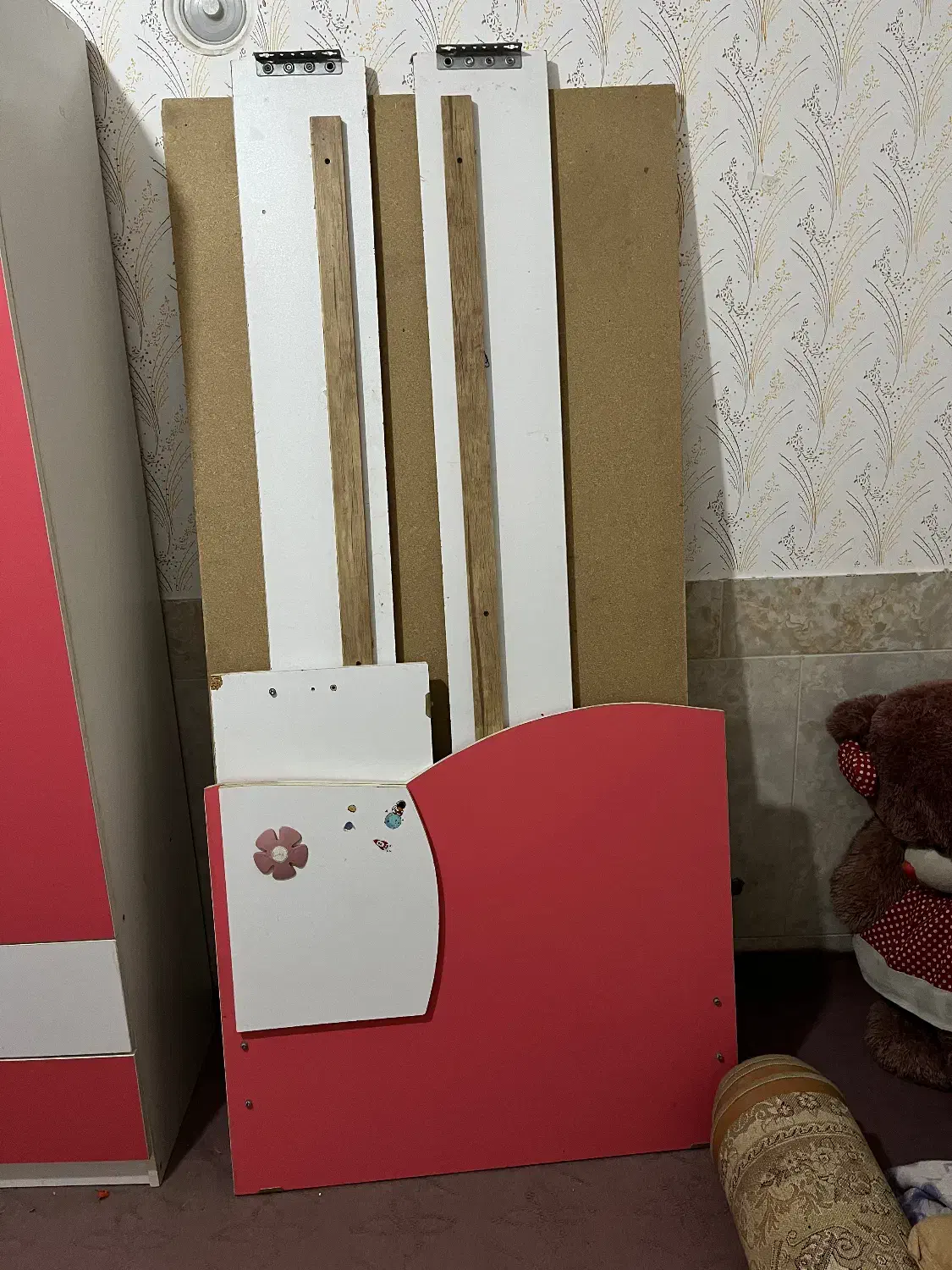 کمد کودک|تخت و سرویس خواب|کاشان, فاز ۲ ناجی آباد|دیوار