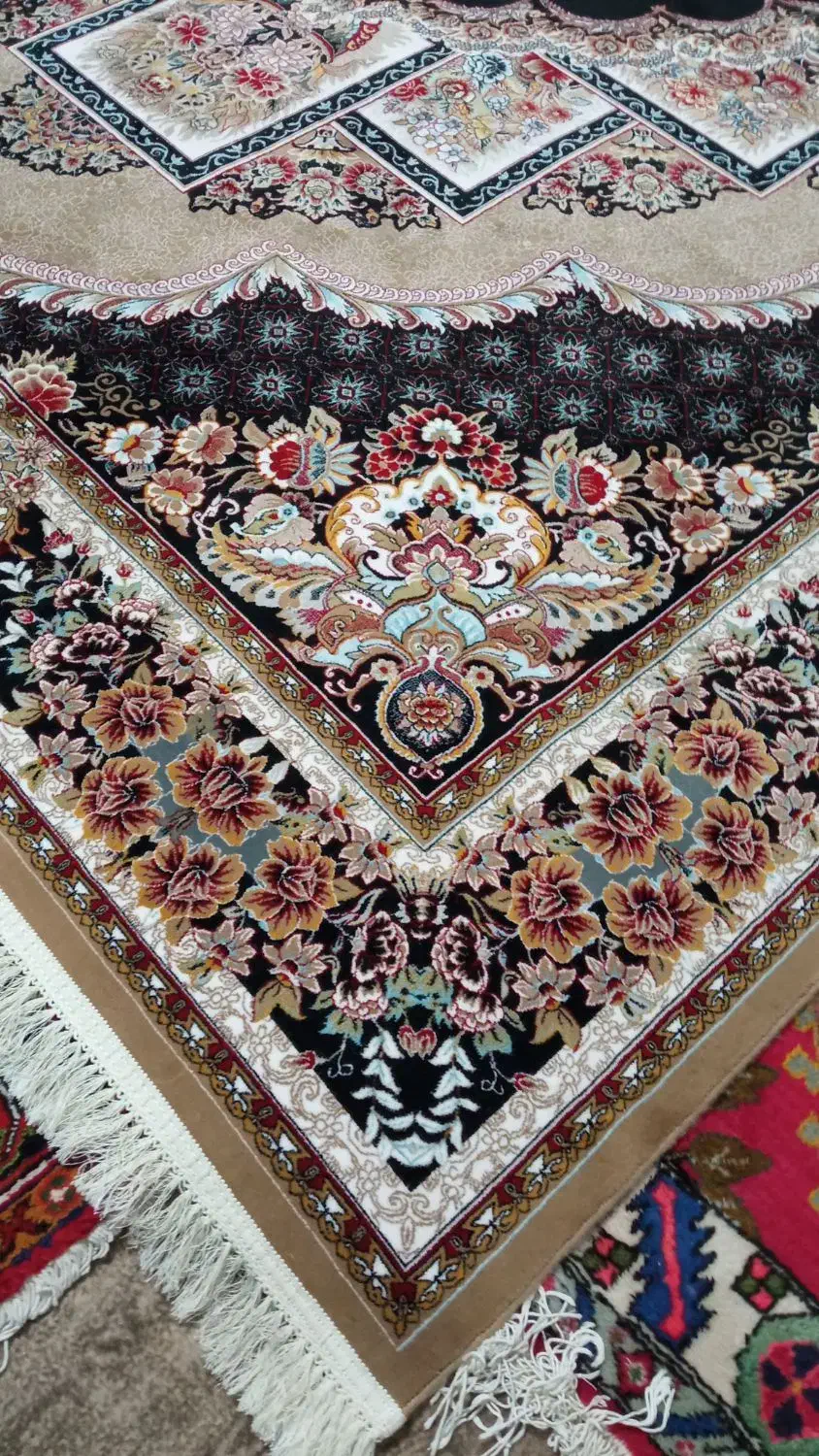 فرش ماشینی 12متری اصل 700شانه آکبند|فرش|تبریز, |دیوار