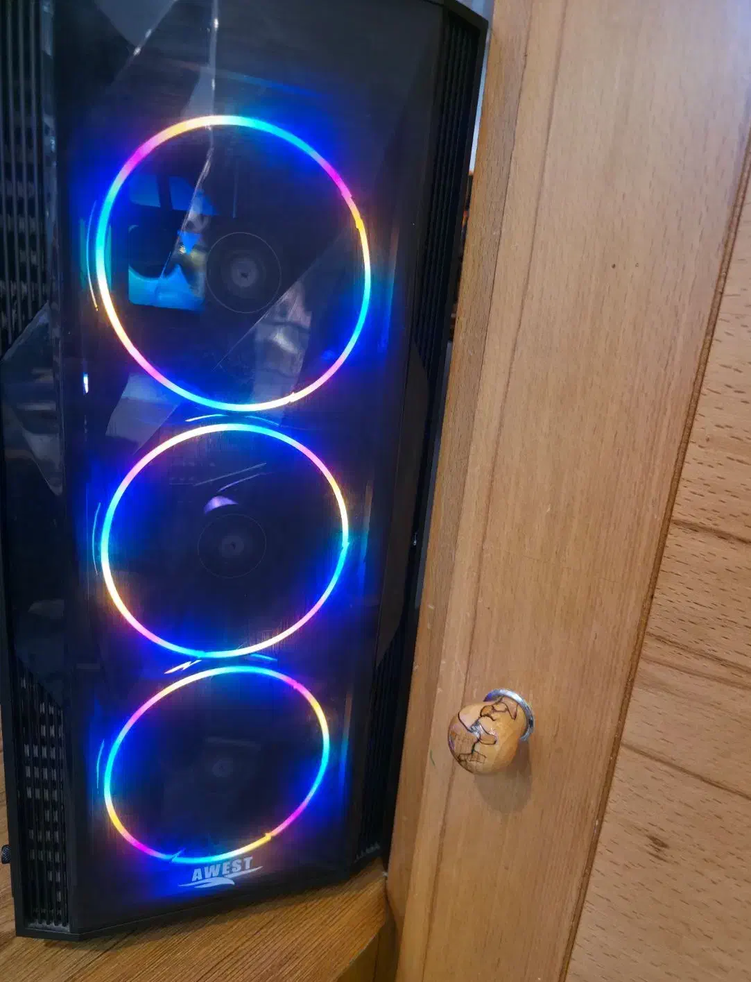 کیس گیمینگ کم کارکرد|رایانه رومیزی|شیراز, ریشمک|دیوار