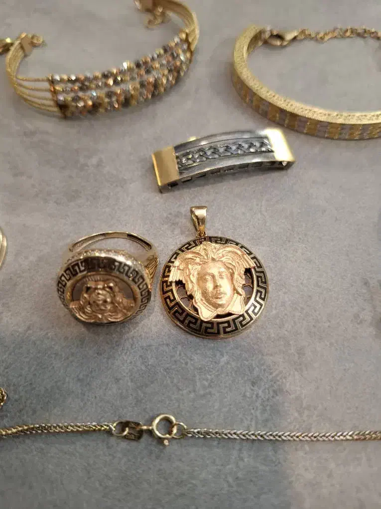 خرید و فروش انواع شمش های نقره و طلا ی آبشده|جواهرات|شاهینشهر, فردوسی|دیوار