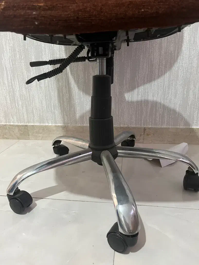 صندلی اداری چرخدار|صندلی و نیمکت|تهران, آشتیانی|دیوار