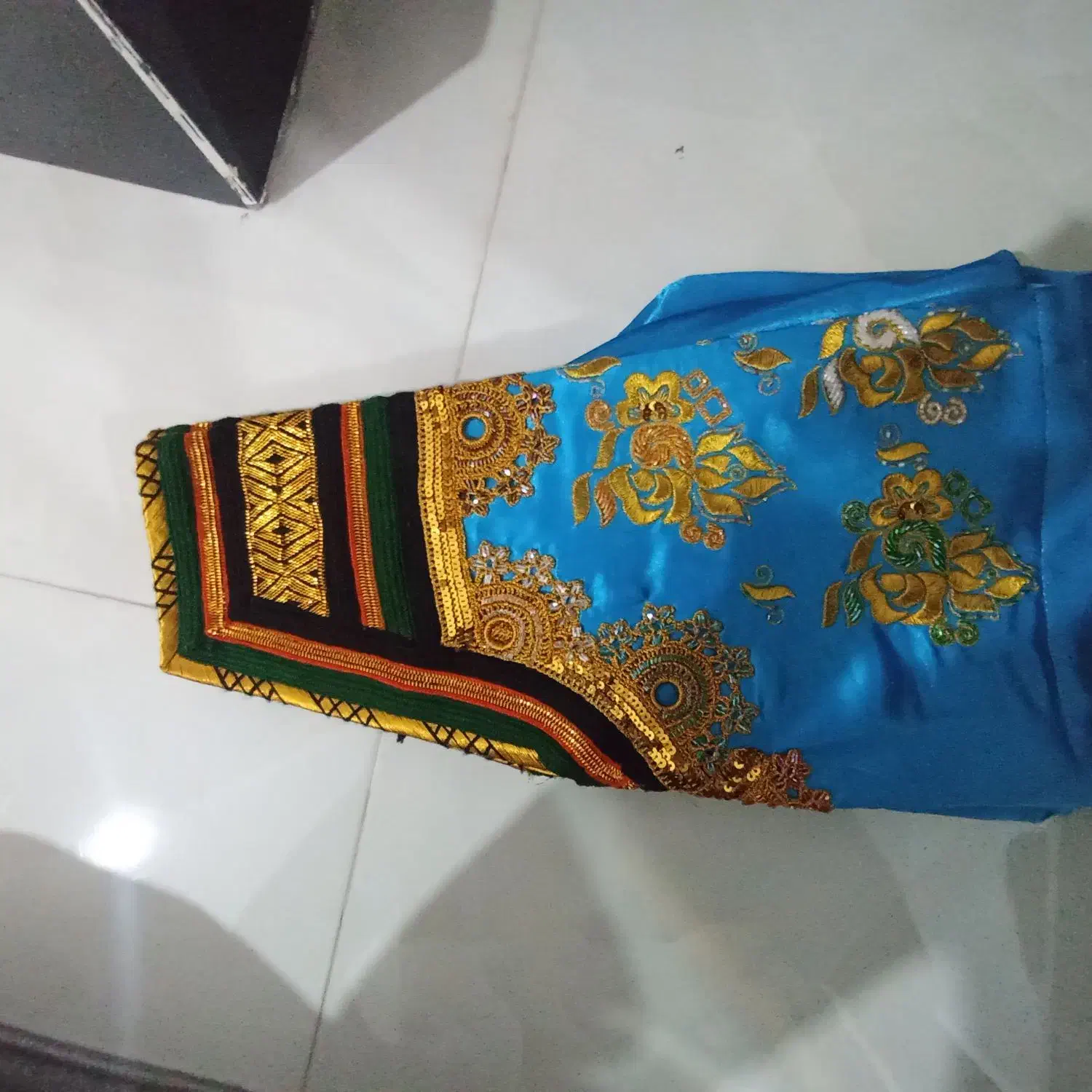 شلوار|لباس|جاسک, |دیوار