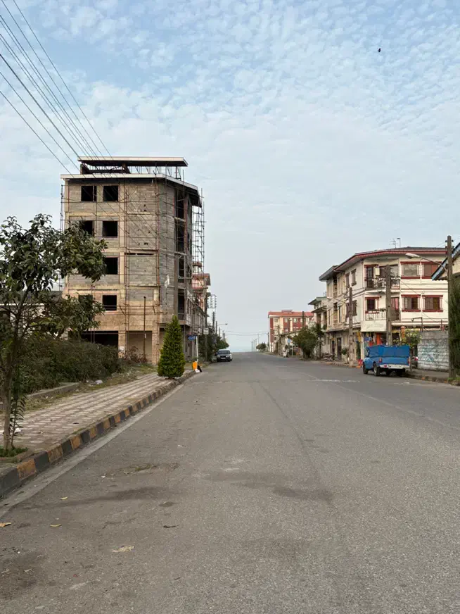 پیش فروش واحد مسکونی مشرف به دریا|پیشفروش املاک|لاهیجان, کوی آزادگان|دیوار