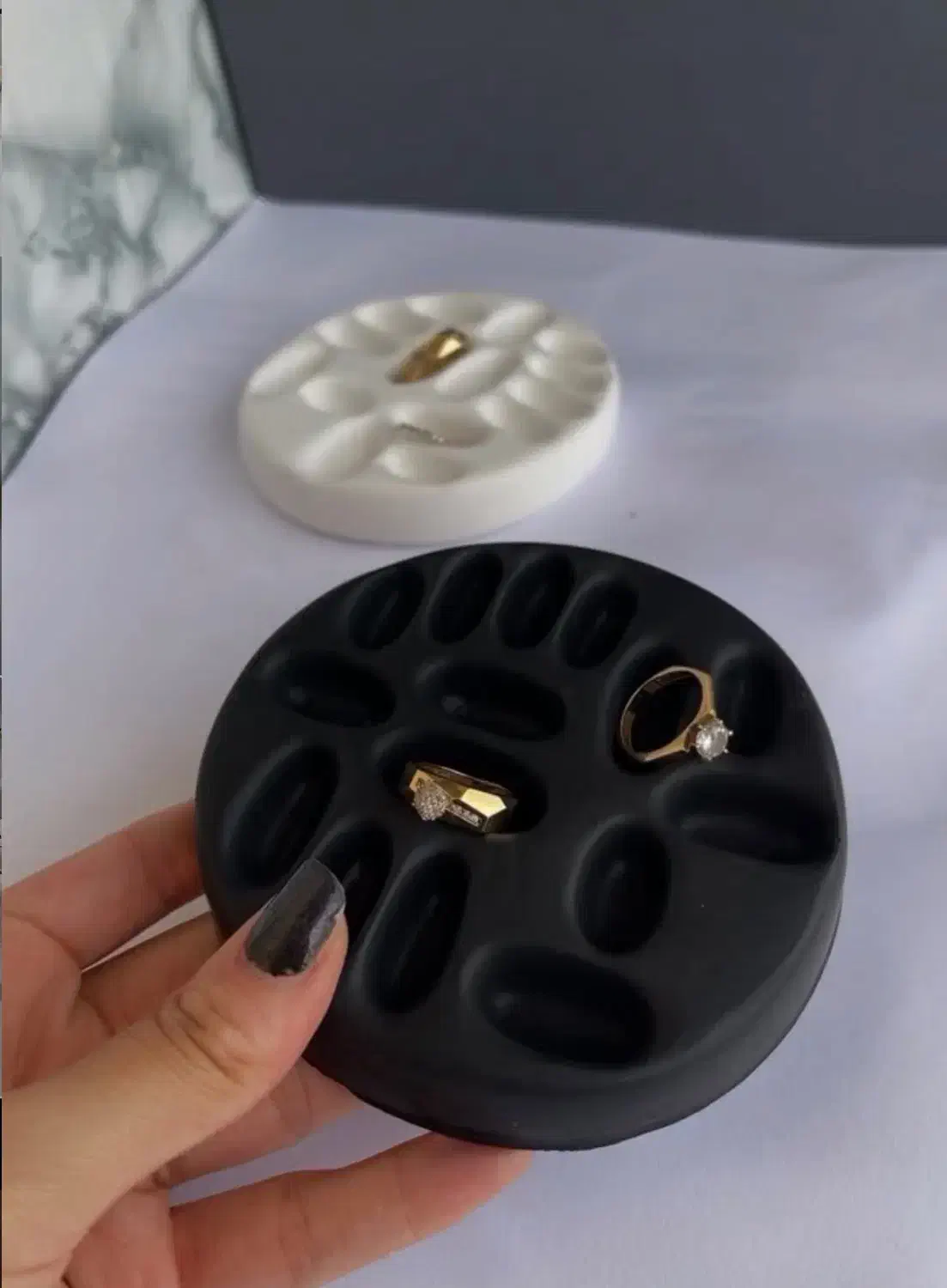 جا انگشتری خاص|بدلیجات|قم, باغ کرباسی|دیوار