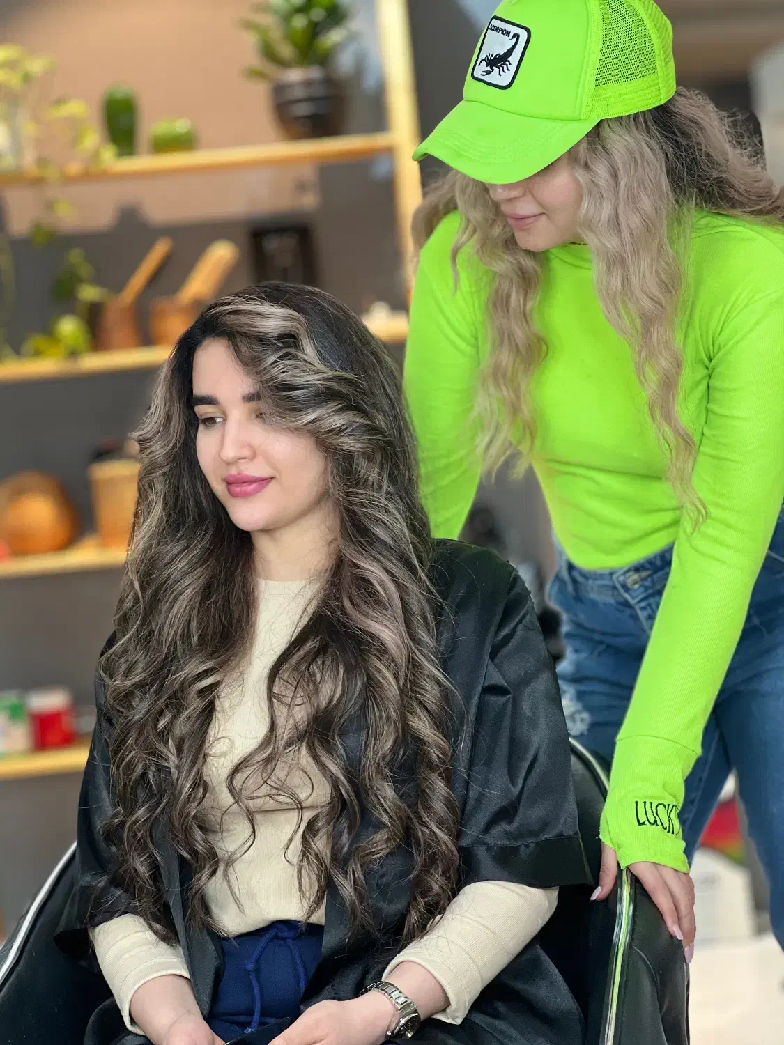 رنگ و لایت|خدمات آرایشگری و زیبایی|مشهد, یاس|دیوار