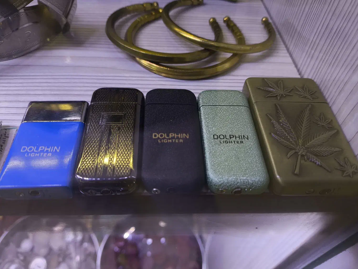 فندک|کلکسیون اشیاء عتیقه|مشهد, نوغان|دیوار