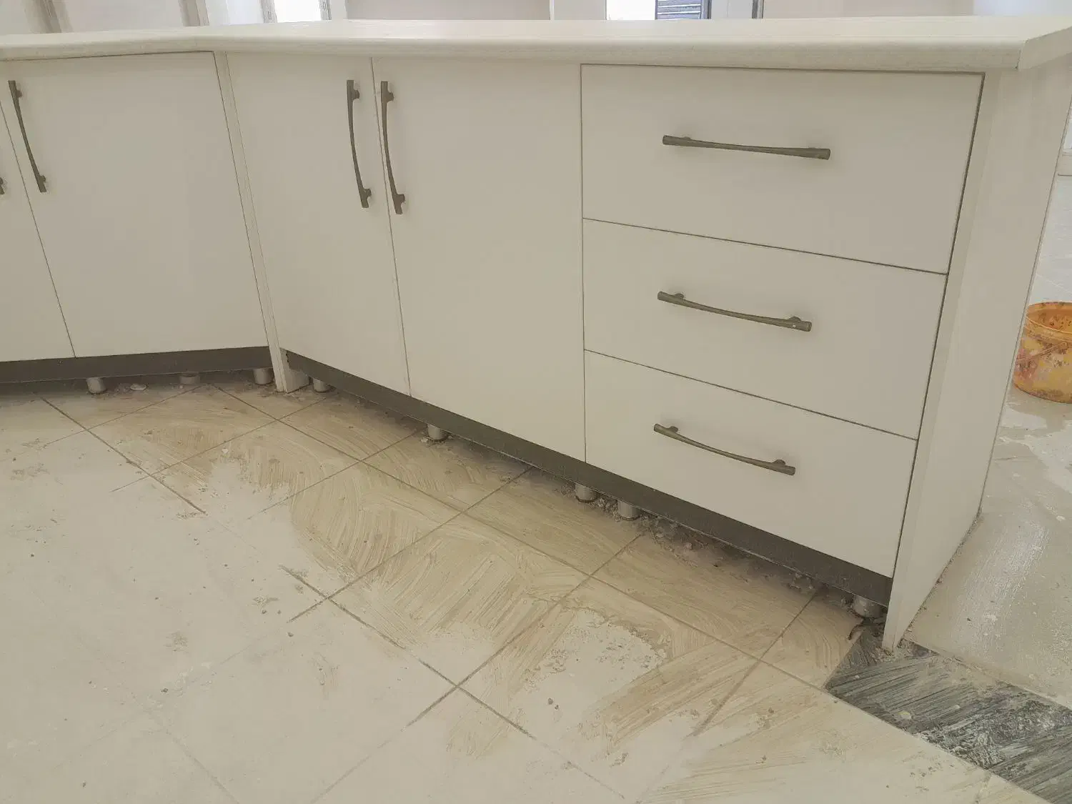 فروش کابینت نو بعلت تغییر دکوراسیون|مصالح و تجهیزات ساختمان|شیراز, ارم|دیوار