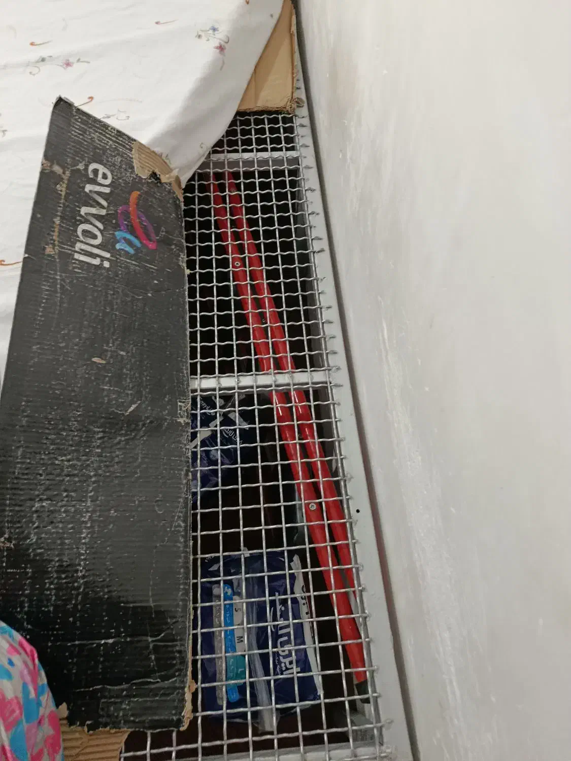 تخت فلزی اندازه ۱در۲|تخت و سرویس خواب|دوگنبدان, |دیوار