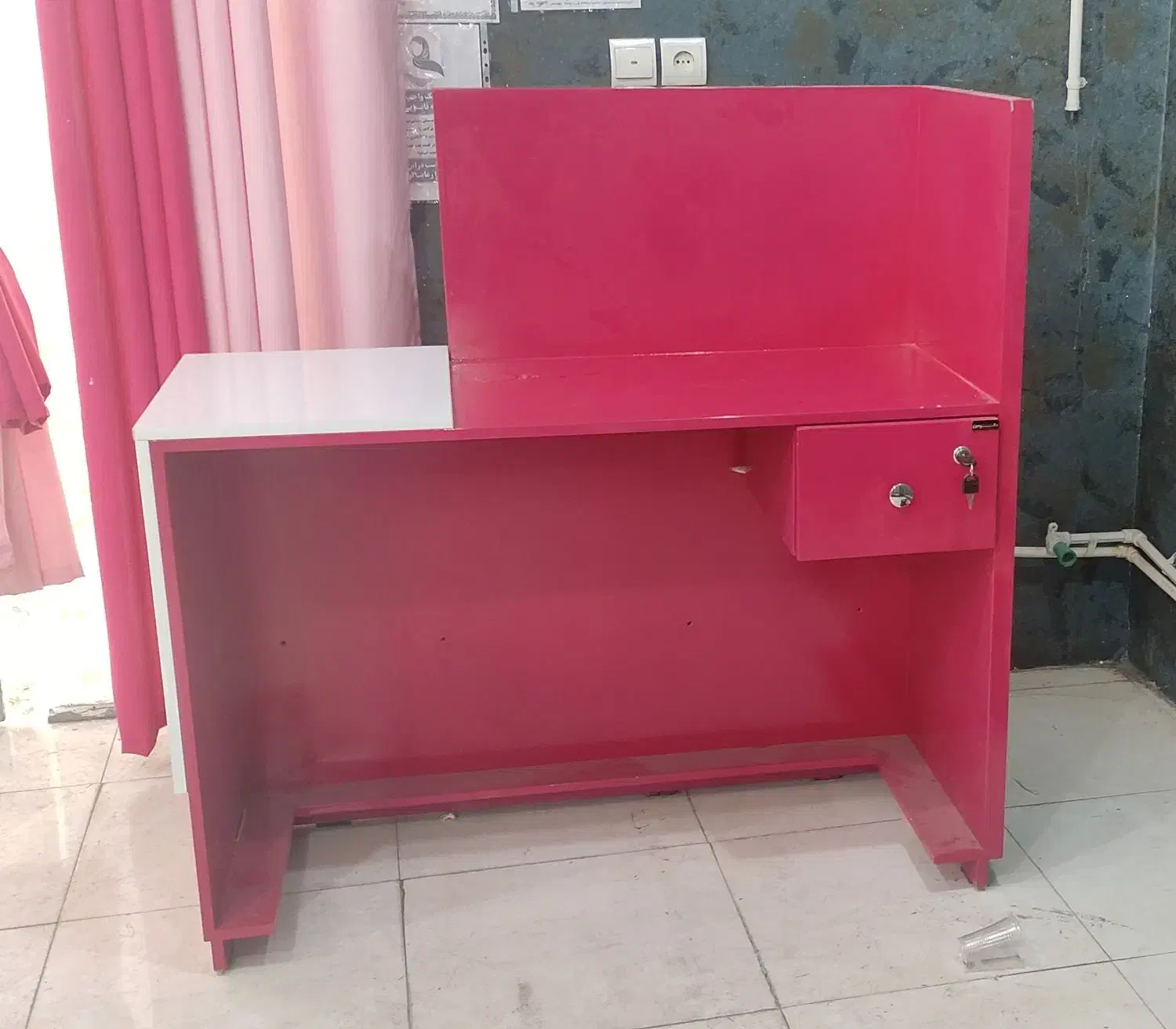 میز منشی|دفتر کار|اهواز, پادادشهر|دیوار