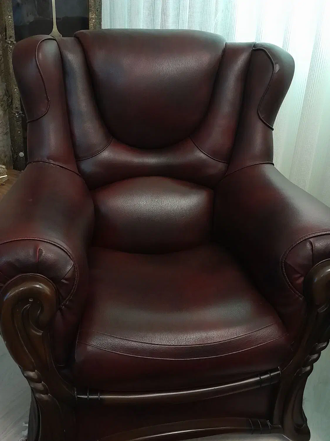 ساعت برنز و مبل تمام چرم ترکیه|مبلمان خانگی و میز عسلی|خوی, |دیوار